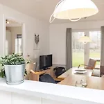 Hals Apartment 100M From Beach Apartamento Hals