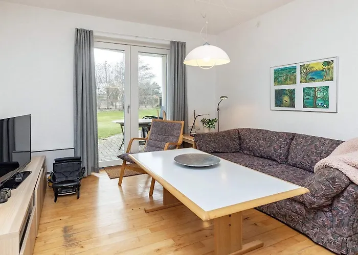 Hals Apartment 100M From Beach * Hals