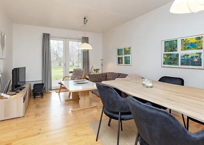 Apartamento Hals Apartment 100M From Beach *