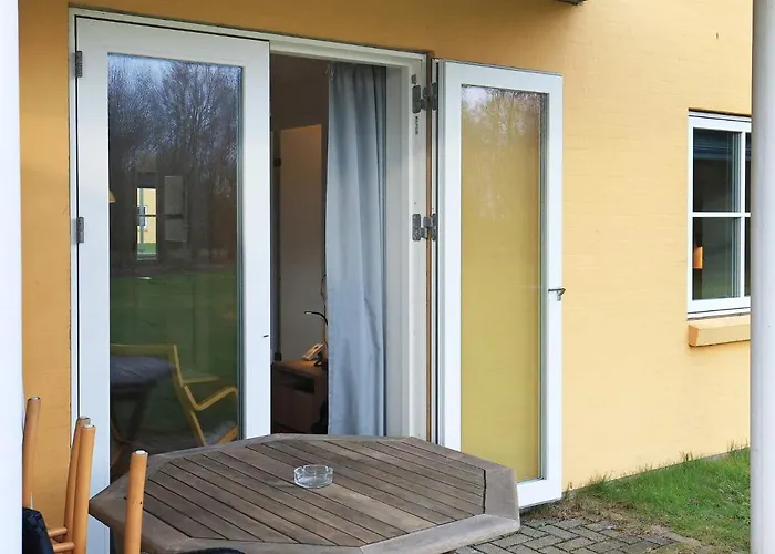 Hals Apartment 100M From Beach *